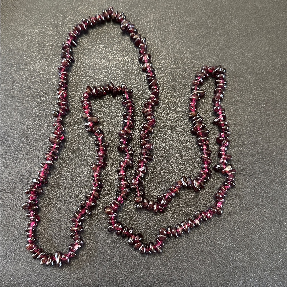 Garnet Chip Continuous Strand 30” Vintage Necklace